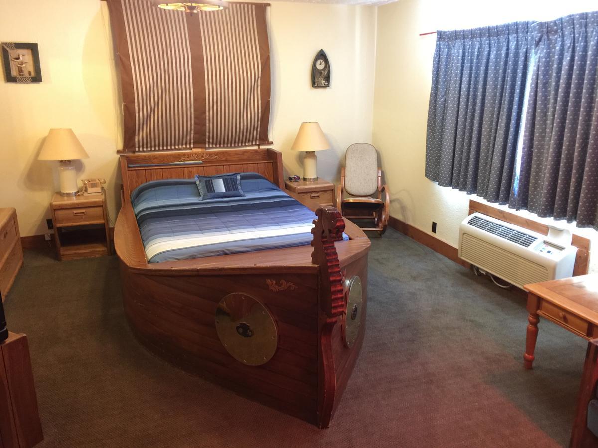 Don Q Inn Dodgeville Экстерьер фото